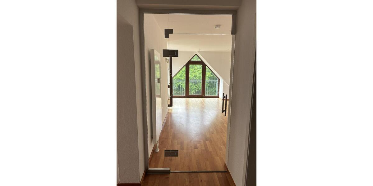 Dachgeschoßwohnung Markkleeberg - 2 Zimmer, 55 m&sup2;, 215.000&euro; | Angebot:26585232