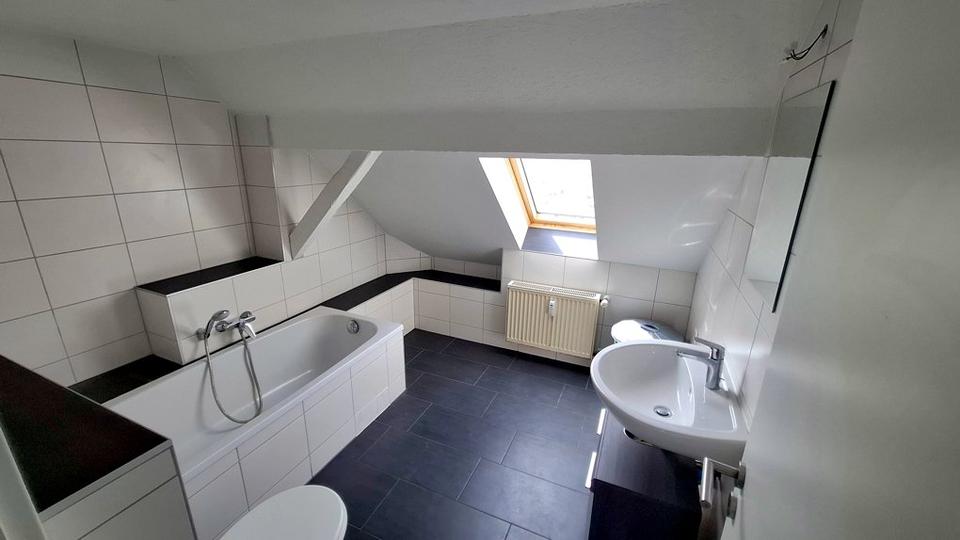 Dachgeschoßwohnung Schkeuditz - 1 Zimmer, 42 m&sup2;, 419&euro; | Angebot:26195911