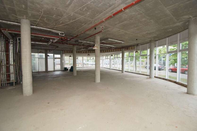 Individuell gestaltbare Praxisfläche nah am Flughafen - Teilflächen möglich zimmer