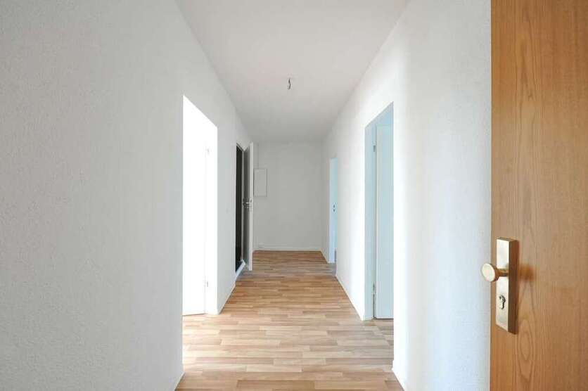 Wohnung zum Mieten in Halle 480 € 70.38 m²