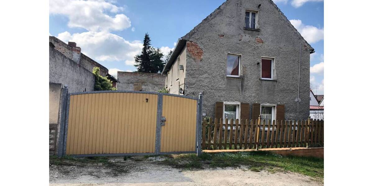 Einfamilienhaus Hohenmölsen Zembschen - 6 Zimmer, 120 m&sup2;, 56.000&euro; | Angebot:25773774