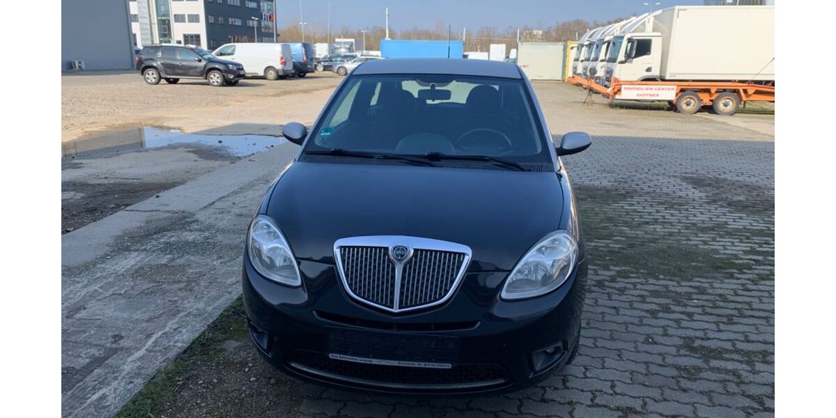 Lancia Ypsilon 95.800 km 2.900 &euro; Leipzig 04209