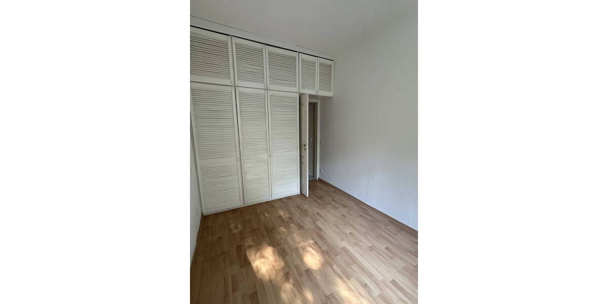 Etagenwohnung Leipzig Sellerhausen-Stünz - 3 Zimmer, 65 m&sup2;, 570&euro; | Angebot:26161133