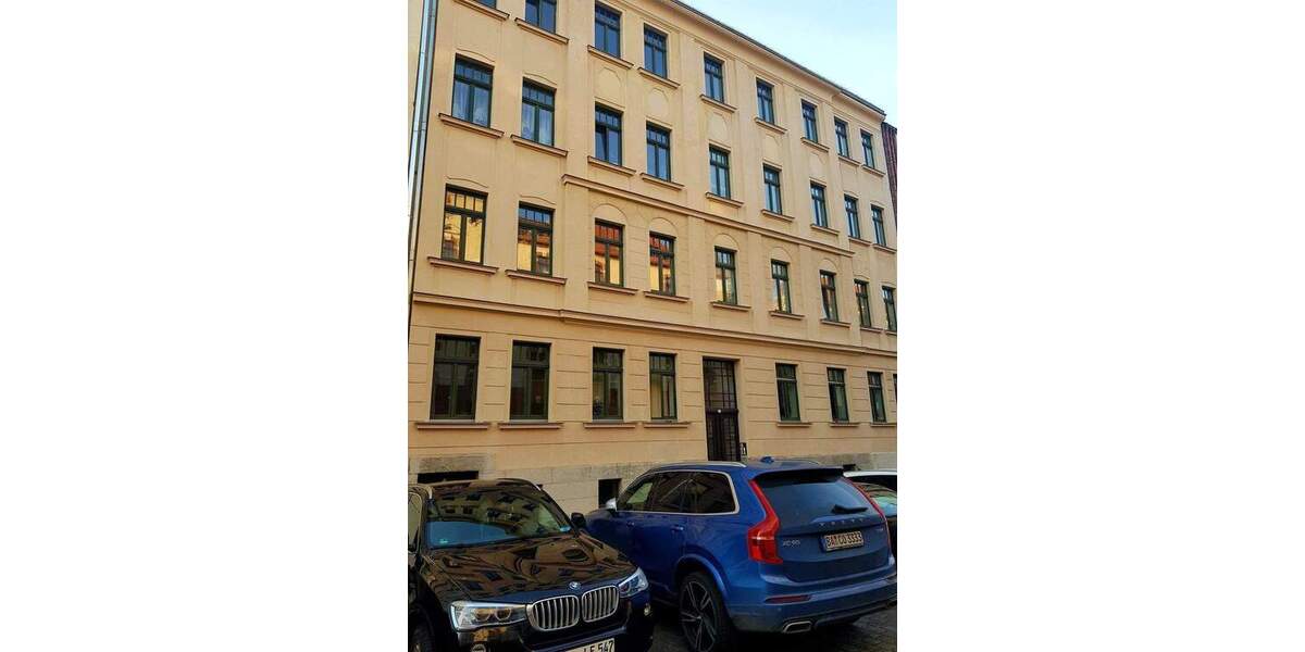 SANIERT + ZENTRAL + TOP LAGE + SCHÖNER GARTEN + BLICK INS GRÜNE + 3 ZIMMER WOHNUNG 3 zimmer