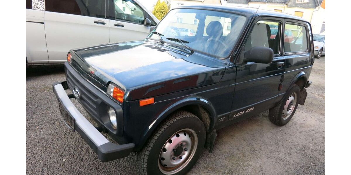 Lada Taiga 82.000 km 8.990 &euro; Lucka 04613