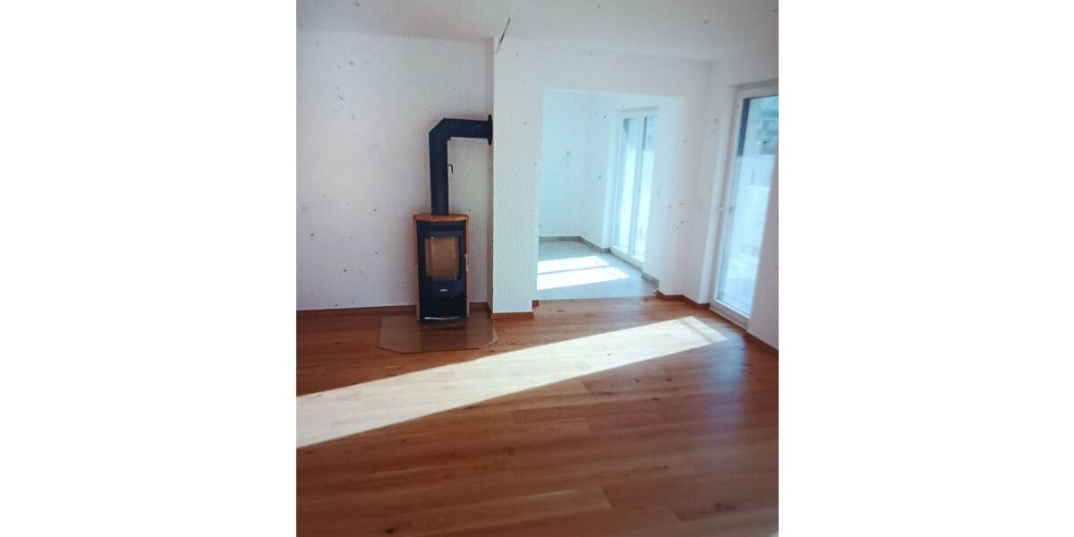 Exklusiver, neuwertige 4-Raumwohnung im 3 OG mit Kamin und Süd Balkon - Appartement Leipzig Zentrum-Süd | Angebot:26882628