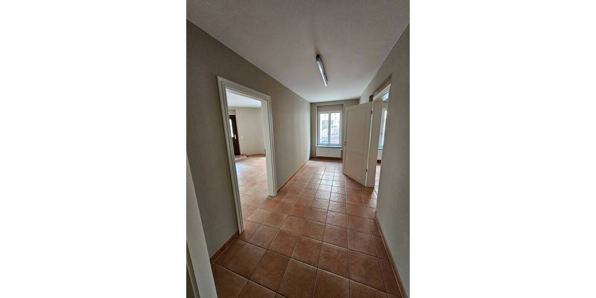 Großzügige Ladenfläche in TOP Lage im beliebten Waldstraßenviertel! 6 zimmer