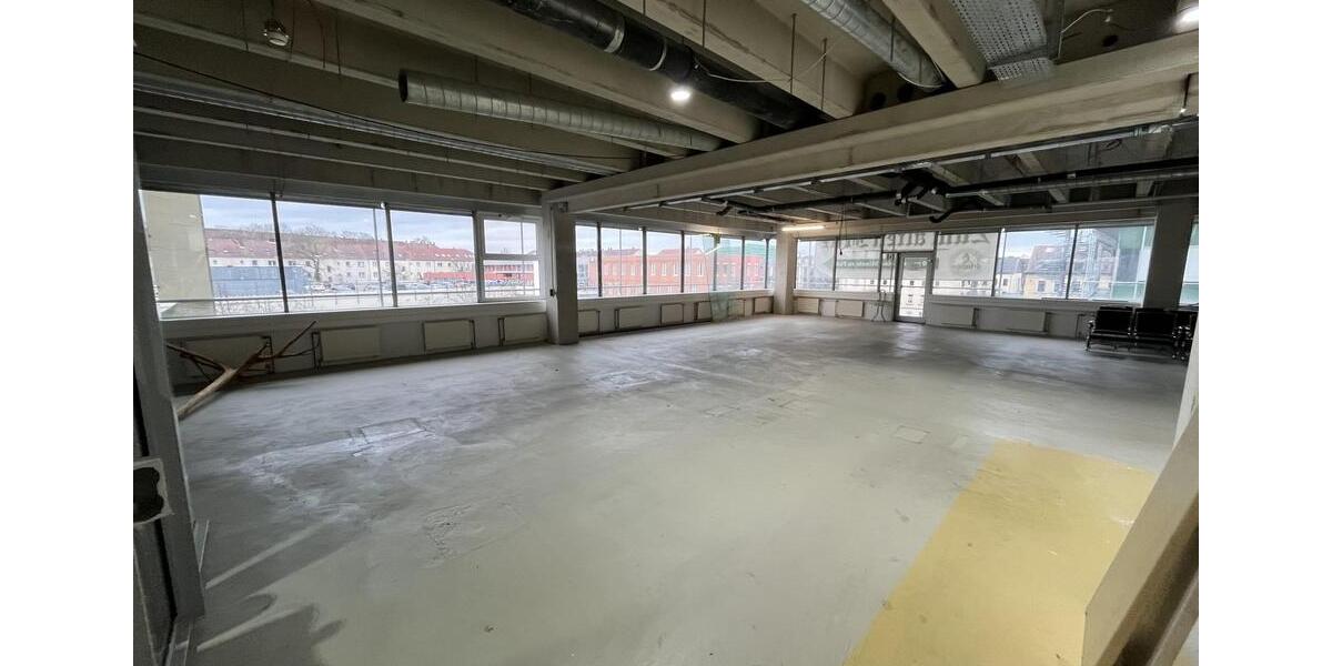 Großzügige Rohbaufläche mit enormem Potenzial – ideal zum individuellen Ausbau zimmer