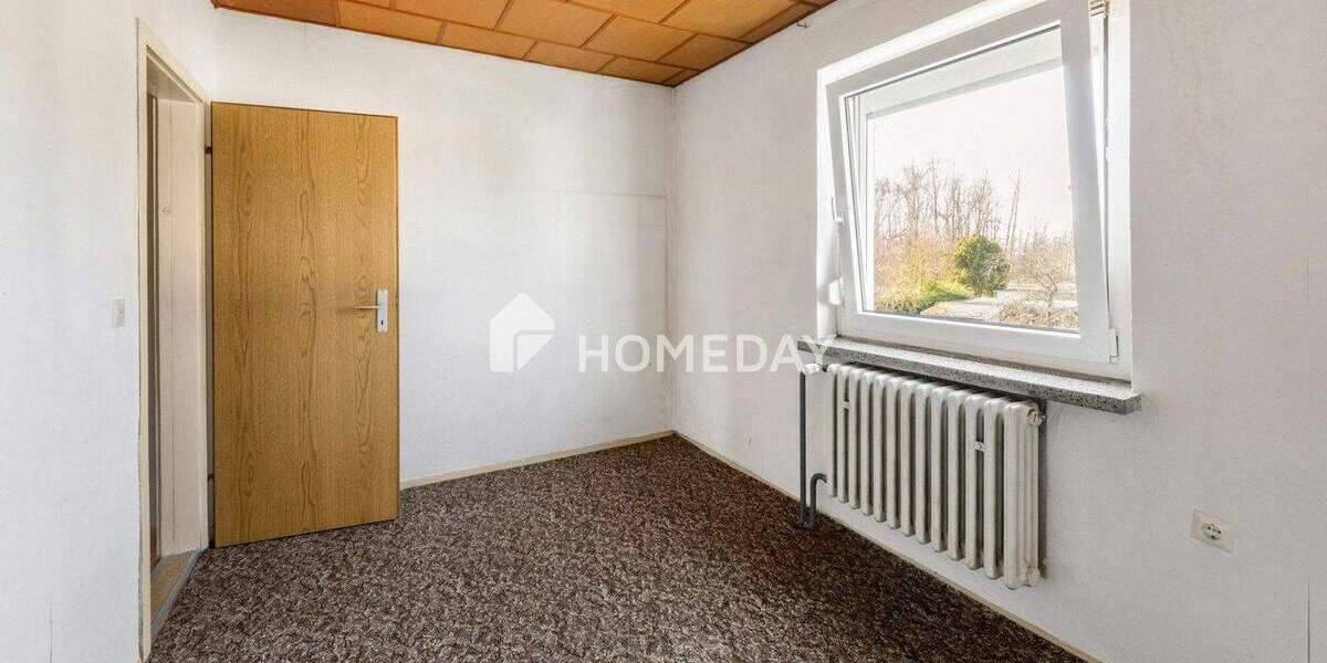 Einfamilienhaus Schkeuditz Wolteritz - 8 Zimmer, 150 m&sup2;, 260.000&euro; | Angebot:25775243