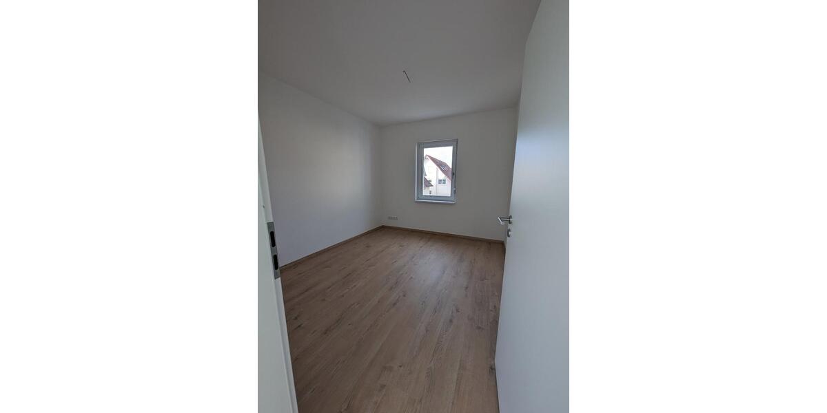 Reihenhaus Delitzsch - 5 Zimmer, 135 m&sup2;, 1.499&euro; | Angebot:25550897