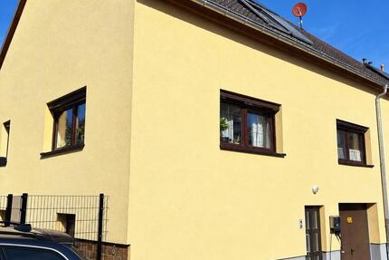 Haus Groitzsch - 4.5 Zimmer, 140 m&sup2;, 1.650&euro; | Angebot:27624045