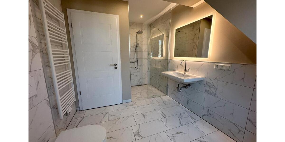 Etagenwohnung Bad Dürrenberg - 3.5 Zimmer, 112 m&sup2;, 1.344&euro; | Angebot:26463264