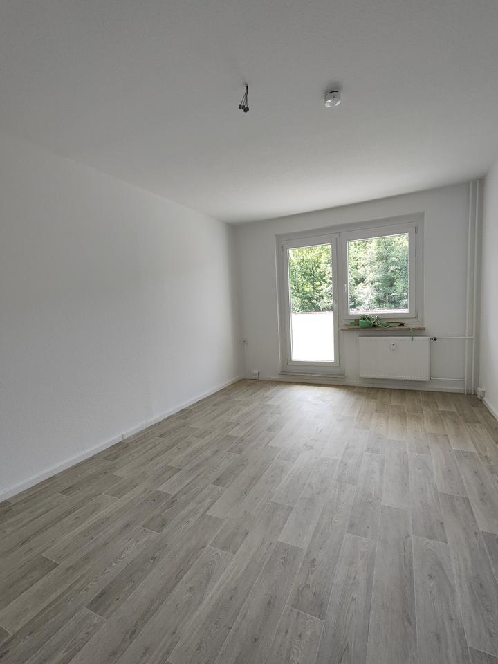 Schick sanierte 2-Raumwohnung mit Balkon und Blick ins Grüne zimmer