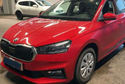 Skoda Fabia 5.352 km 14.990 &euro; Leipzig 04347