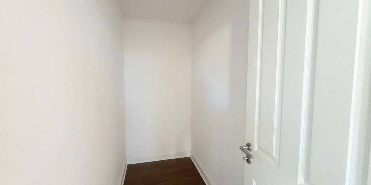 Etagenwohnung Leipzig Neustadt-Neuschönefeld - 4 Zimmer, 173 m&sup2;, 1.750&euro; | Angebot:26695803