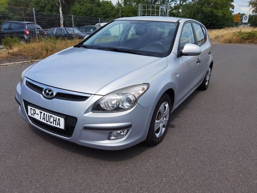 i30