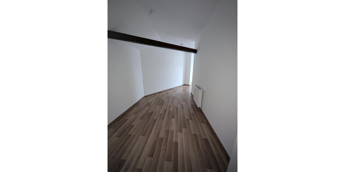 Dachgeschoßwohnung Leipzig Südost - 4 Zimmer, 145 m&sup2;, 1.399&euro; | Angebot:25717040