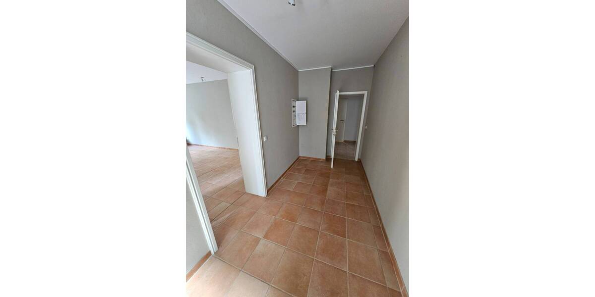 Großzügige Ladenfläche in TOP Lage im beliebten Waldstraßenviertel! 6 zimmer