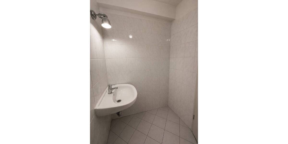 Etagenwohnung Leipzig Neustadt-Neuschönefeld - 2 Zimmer, 76 m&sup2;, 636&euro; | Angebot:26672989
