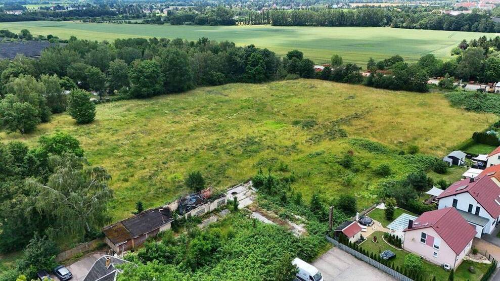 Achtung HausbaufirmenBauträgerPrivatinvestoren - Grundstück für 8 EFH oder Doppelhäuser oder Reihenhäuser + Option für weitere 25 EFH