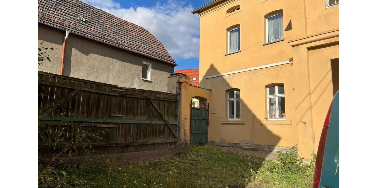 Mehrfamilienhaus, Wohnhaus Hohenmölsen - 12 Zimmer, 300 m&sup2;, 152.000&euro; | Angebot:25209956