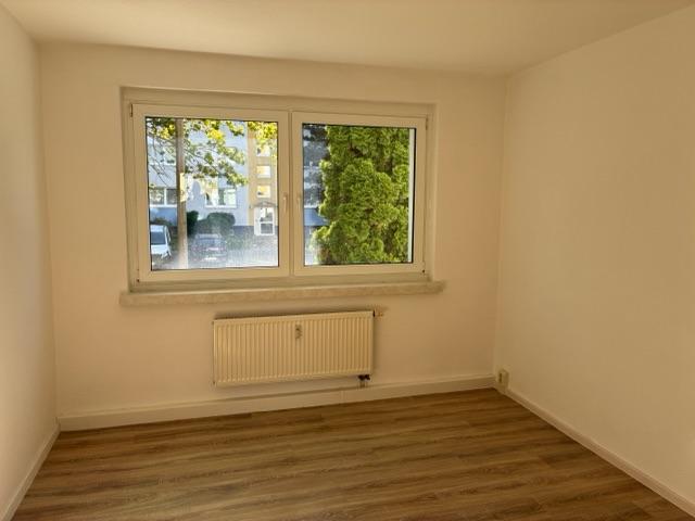 Erdgeschoßwohnung Borna - 3 Zimmer, 59 m&sup2;, 354&euro; | Angebot:26512227