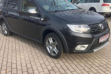 Dacia Logan 79.380 km 8.990 &euro; Leipzig 04179