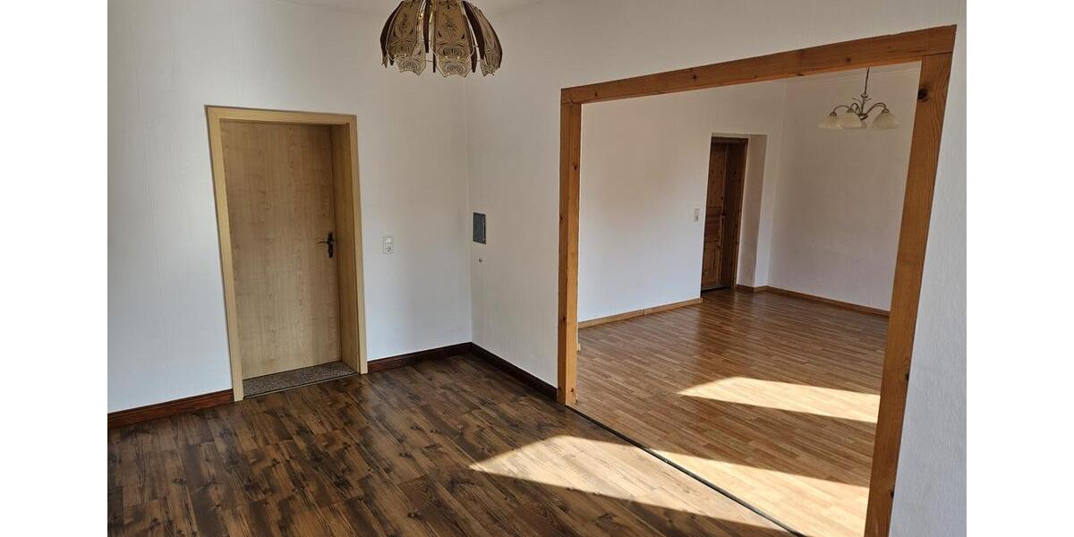 Erdgeschoßwohnung Leipzig Süd - 4 Zimmer, 105 m&sup2;, 578&euro; | Angebot:26635366