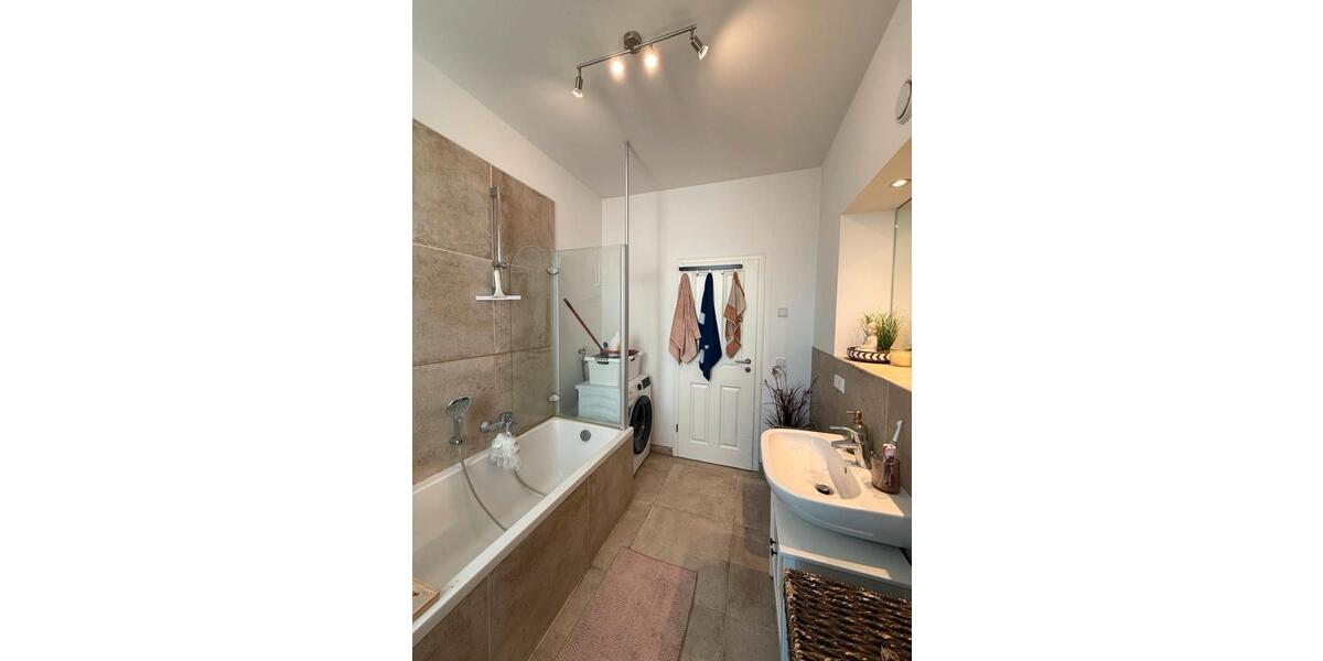 Etagenwohnung Leipzig Südwest - 2 Zimmer, 66 m&sup2;, 878&euro; | Angebot:26285383