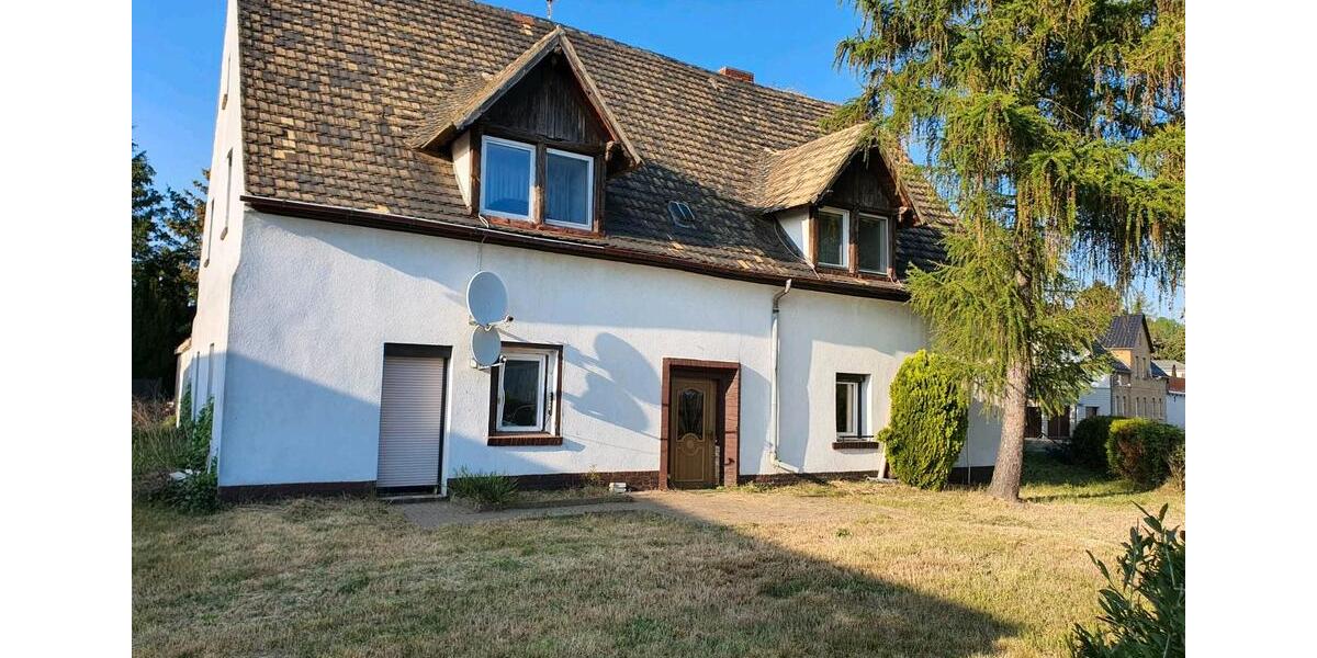 Einfamilienhaus Delitzsch - 10 Zimmer, 200 m&sup2;, 175.000&euro; | Angebot:26962799