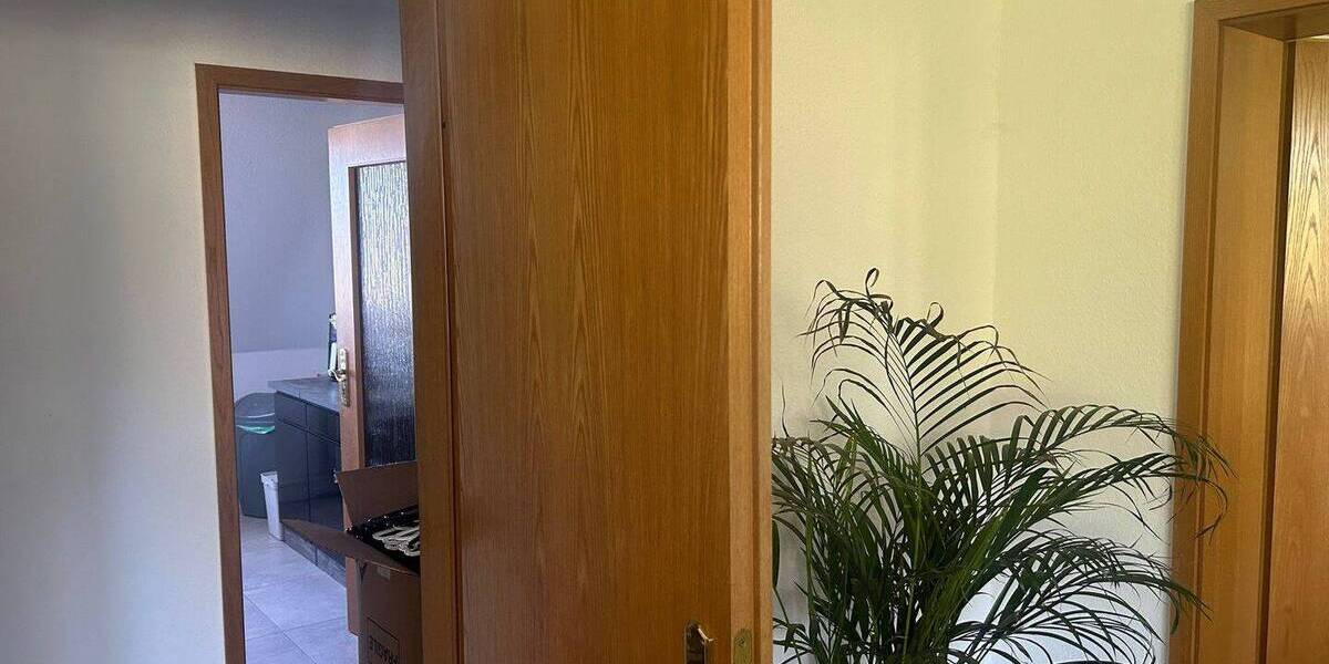 Etagenwohnung Merseburg Neumarkt (Vorstadt) - 3 Zimmer, 65 m&sup2;, 390&euro; | Angebot:26450224