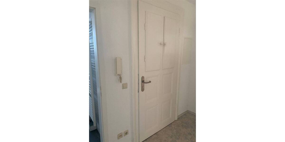 Knautkleeberg* neu renovierte 3 Raum-Whg.* 2.OG* Balkon* Tageslichtbad mit Wanne 3 zimmer