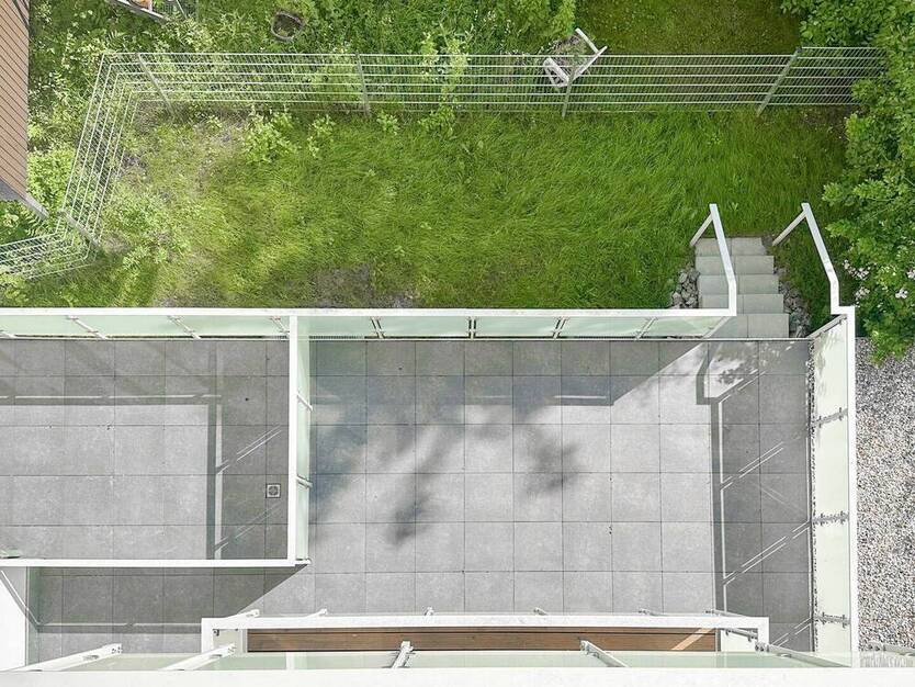 Großzügige Terrasse mit zusätzlichem Garten l Neubau l Provisionsfrei für den Käufer