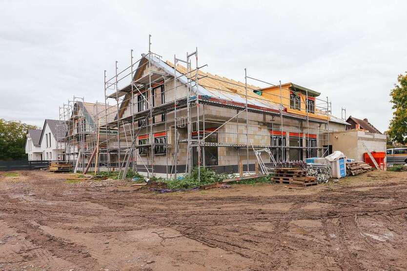 Wohnen, wo andere Golf spielen - Doppelhaushälfte mit Terrasse & Garten 5 zimmer