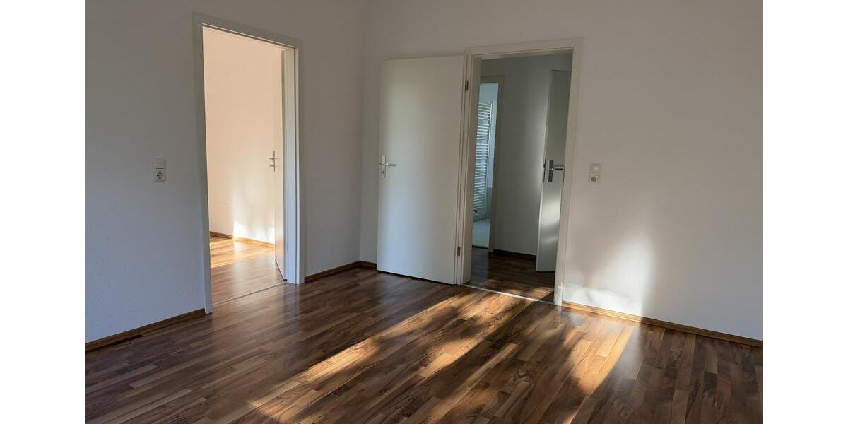 Erdgeschoßwohnung Schkeuditz - 3 Zimmer, 64 m&sup2;, 499&euro; | Angebot:26440943