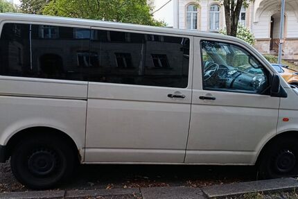 VW T5 Transporter 282.000 km 5.000 &euro; Leipzig 04158