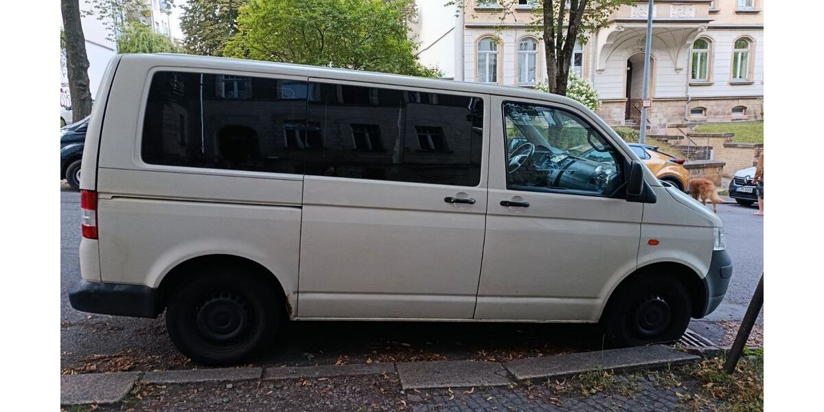 VW T5 Transporter 282.000 km 5.000 &euro; Leipzig 04158