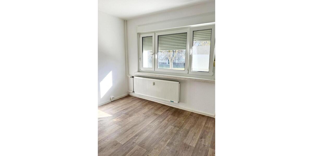 Erdgeschoßwohnung Borna - 2 Zimmer, 47 m&sup2;, 215&euro; | Angebot:25327313