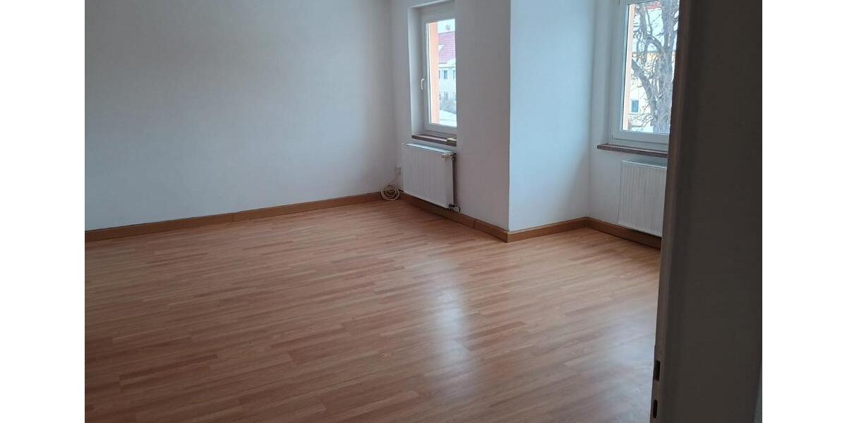 Etagenwohnung Borna - 2.5 Zimmer, 61 m&sup2;, 396&euro; | Angebot:27631256