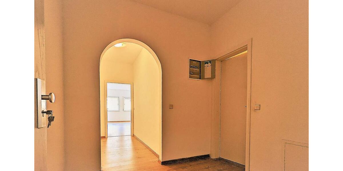 Etagenwohnung Delitzsch - 2 Zimmer, 77 m&sup2;, 600&euro; | Angebot:25783855