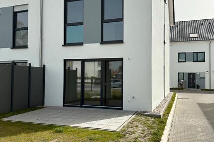 Haus Leipzig Ost - 4 Zimmer, 139 m&sup2;, 1.850&euro; | Angebot:27710155