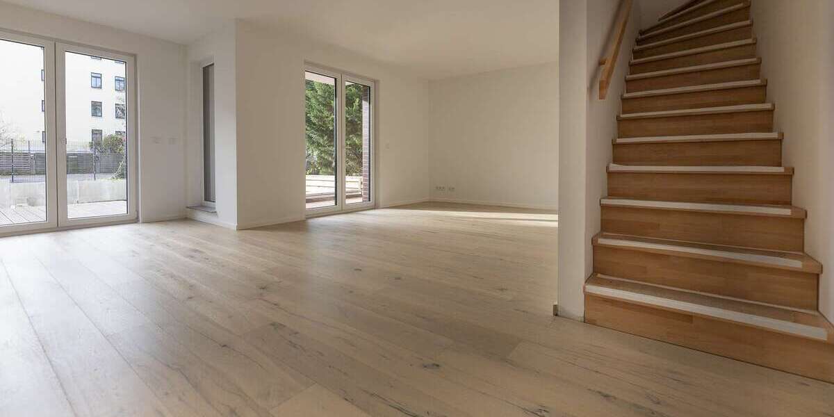 Wohnung zum Mieten in Leipzig 1.995 € 136.95 m² 5 zimmer