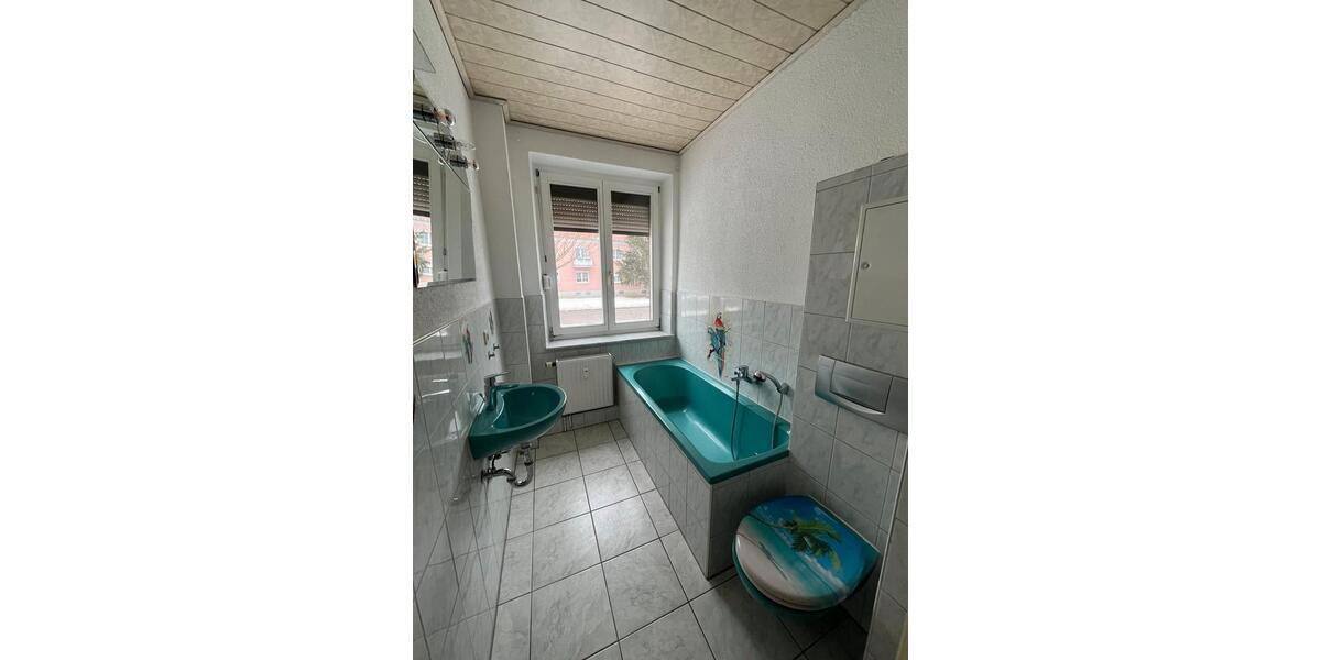 Erdgeschoßwohnung Hohenmölsen - 3 Zimmer, 68 m&sup2;, 690&euro; | Angebot:24828094