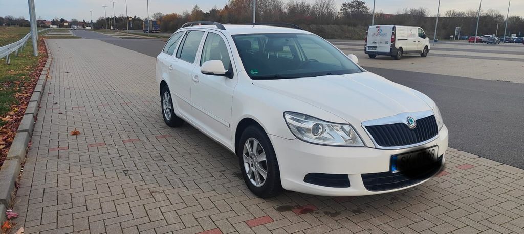 Skoda Octavia 292.500 km 5.000 &euro; Landsberg 06188