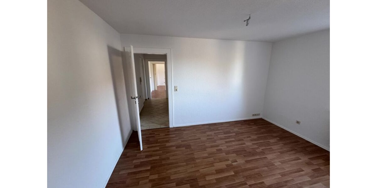 Provisionsfrei* Bezugsfrei: Wohnung in 04442 Zwenkau, Nähe See, zu verkaufen - 3- Zwenkau | Angebot:25239523