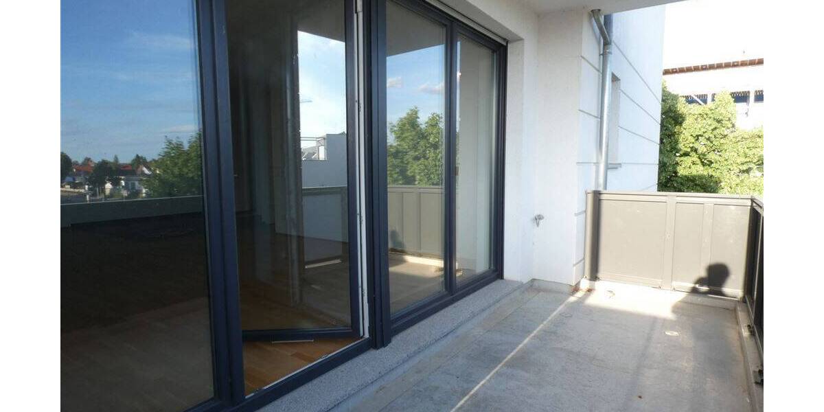 Etagenwohnung Zwenkau - 3 Zimmer, 108 m&sup2;, 1.499&euro; | Angebot:26308337