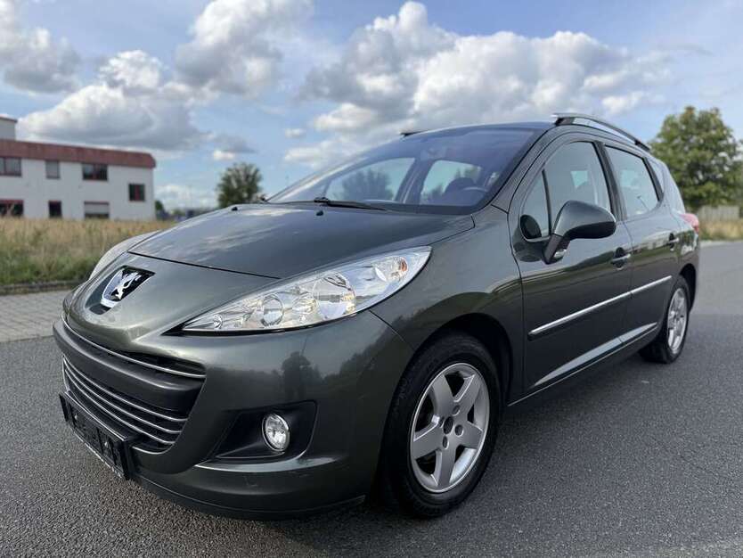 Peugeot 207 134.516 km 3.499 € leipzig 04299