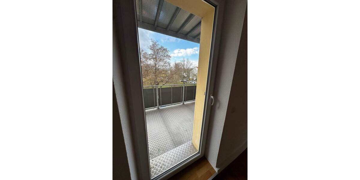 Etagenwohnung Merseburg Kötzschen - 5 Zimmer, 127 m&sup2;, 889&euro; | Angebot:26217767