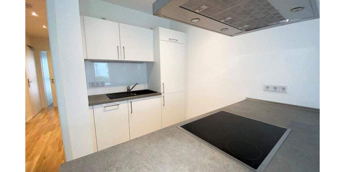 Stötteritz* Neubau* Zweitbezug* altersgerechte Whg* hell* Balkon hofseitig* offene Küche mit EBK 2 zimmer