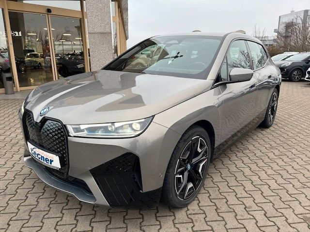 BMW iX 25.817 km 39.740 &euro; Eilenburg 04838
